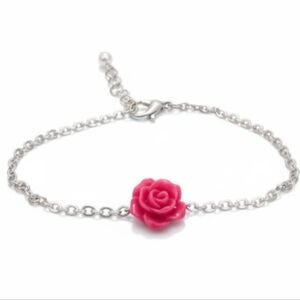 NWT Beautiful Red Resin Rose Bead On Silver Bracelet!